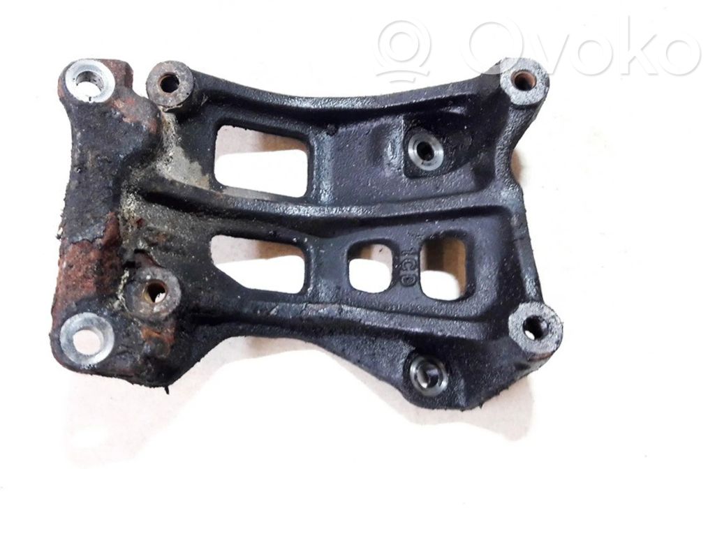 Engine mounting bracket   246260477,246260477