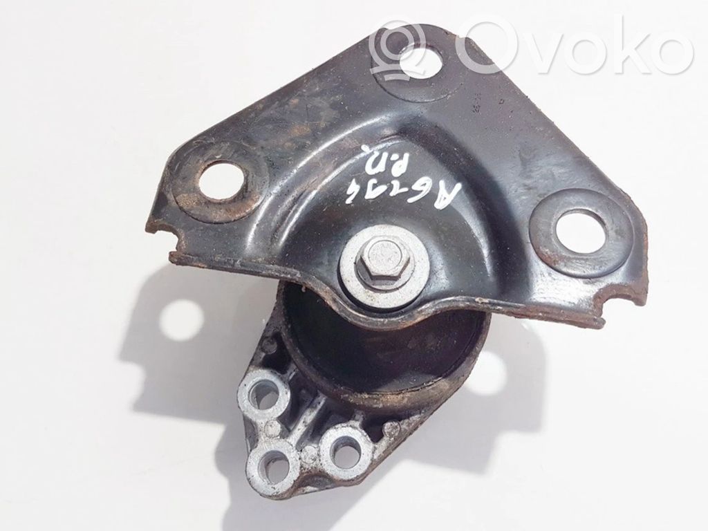 Ford Fiesta Engine mount bracket 