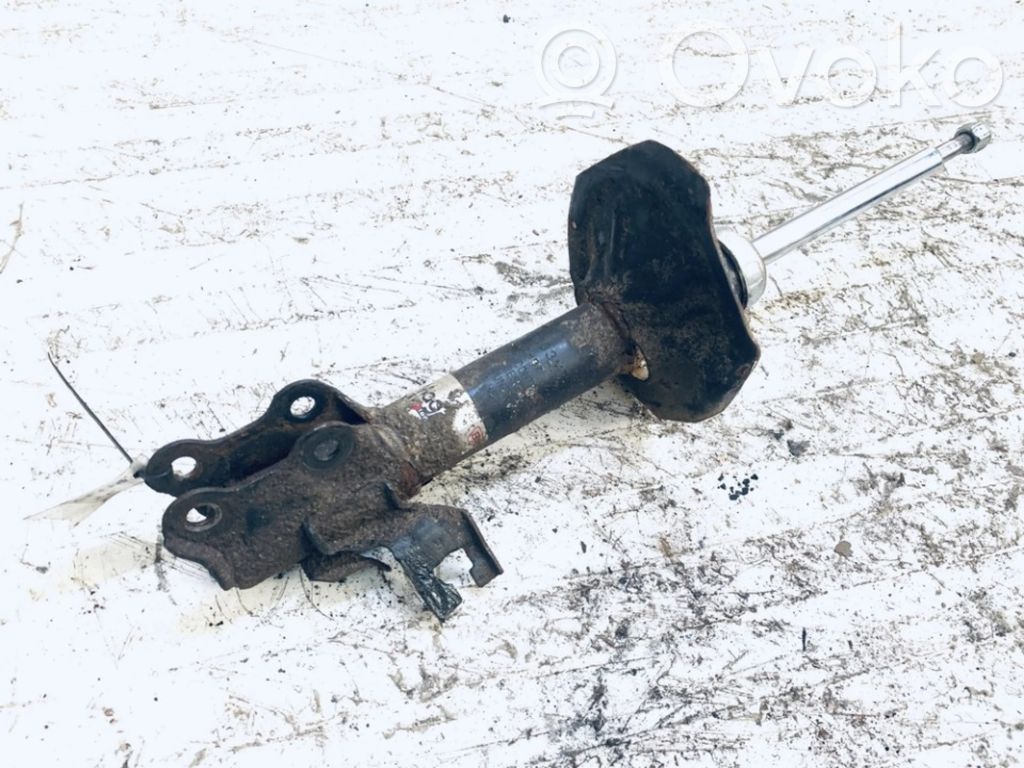Nissan Almera N16 Amortisseur avant