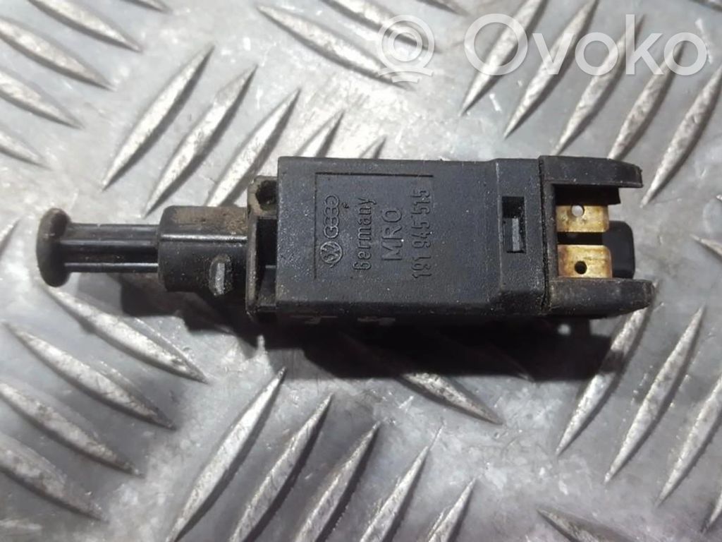 Volkswagen PASSAT B3 Interruttore del pedale del freno