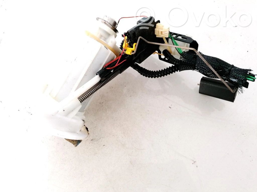 BMW 5 E60 E61 Sensore di livello del carburante 