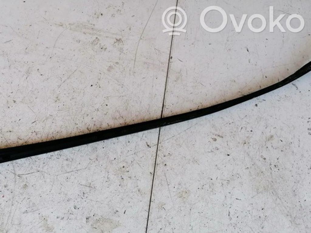 Opel Zafira A Altra parte esteriore