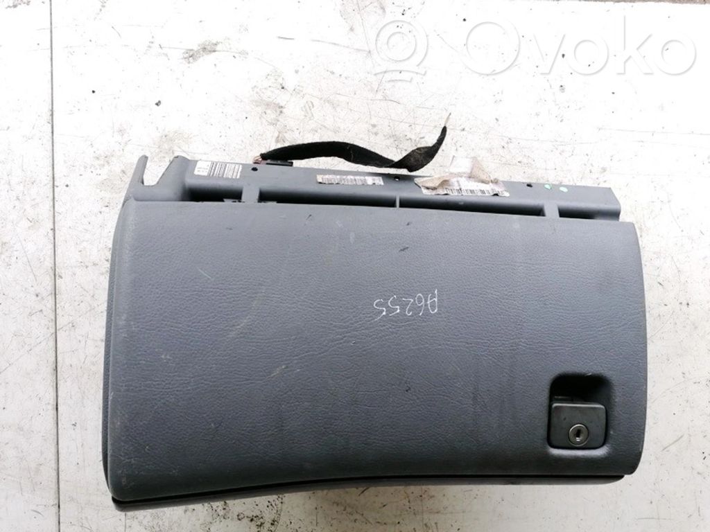 Peugeot 406 Handschuhfach 