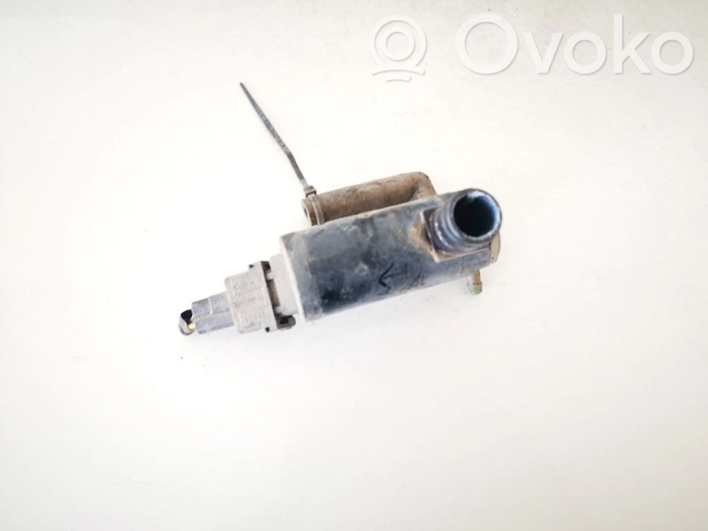 Ford Mondeo MK I Pompe de lave-glace de pare-brise
