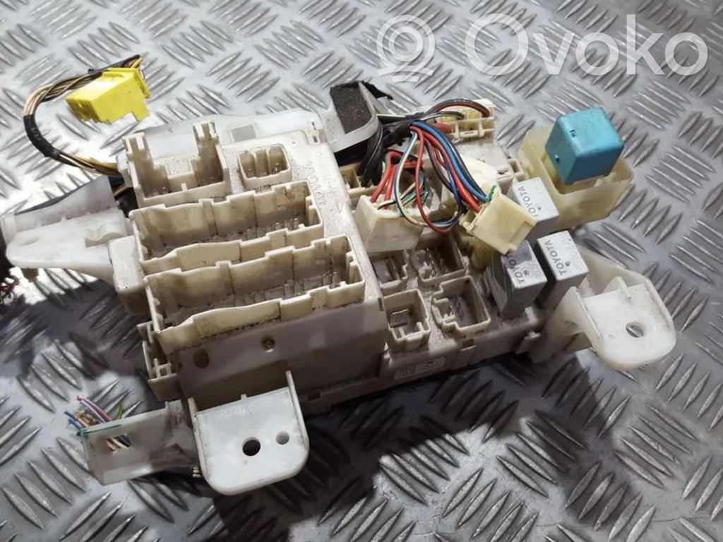 Toyota Avensis T250 Set scatola dei fusibili 