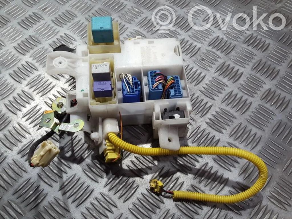 Toyota Corolla E120 E130 Fuse box set 