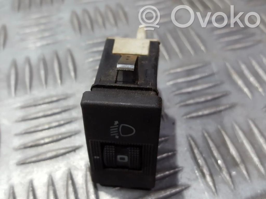 Audi 80 90 S2 B4 Interruttore di regolazione livello altezza dei fari 