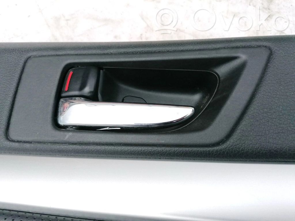 Rear door interior handle