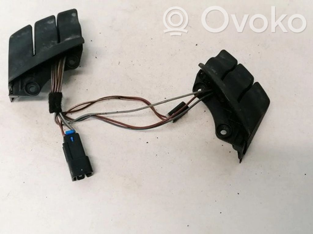 Opel Meriva A Butoane/comutatoare pe volan 