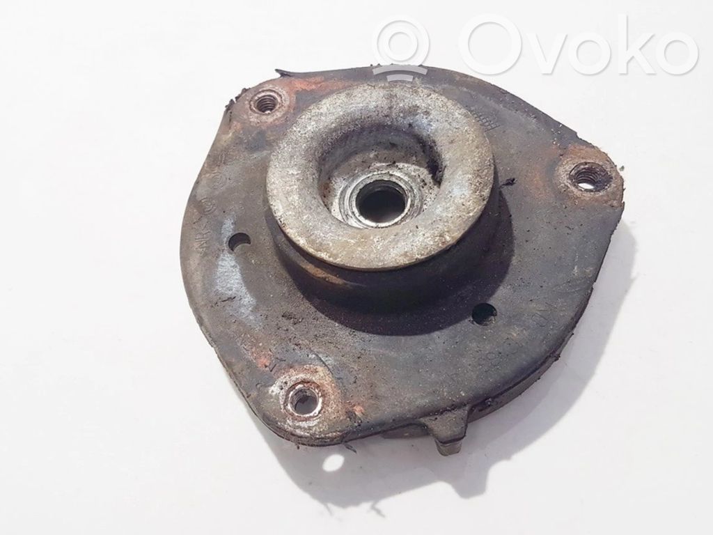 Seat Toledo III (5P) Kierrejousen kiinnitys