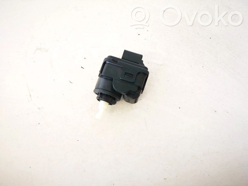 Audi A6 S6 C5 4B Motor reglare nivel far 