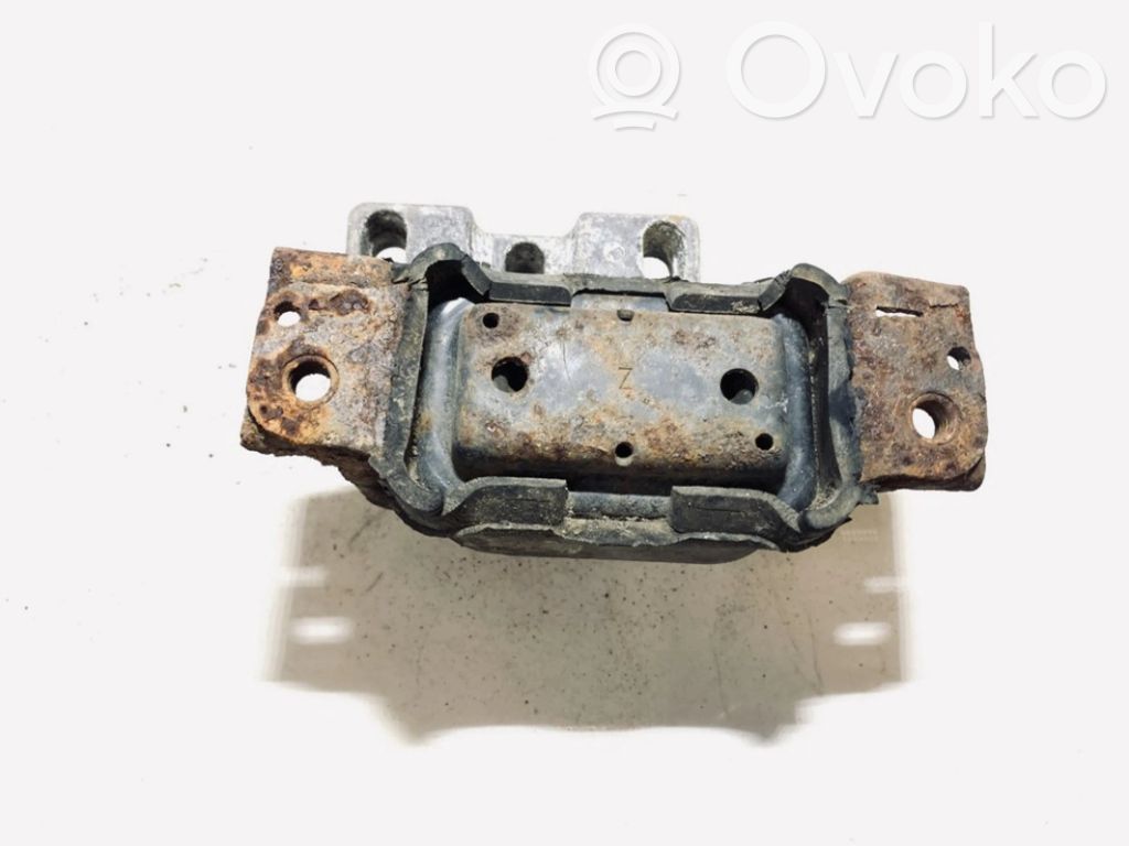 Engine mount bracket   4573773,4573773
