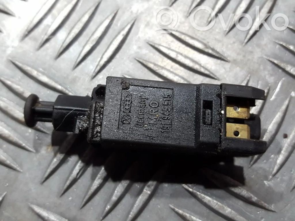 Volkswagen PASSAT B3 Interruttore del pedale del freno
