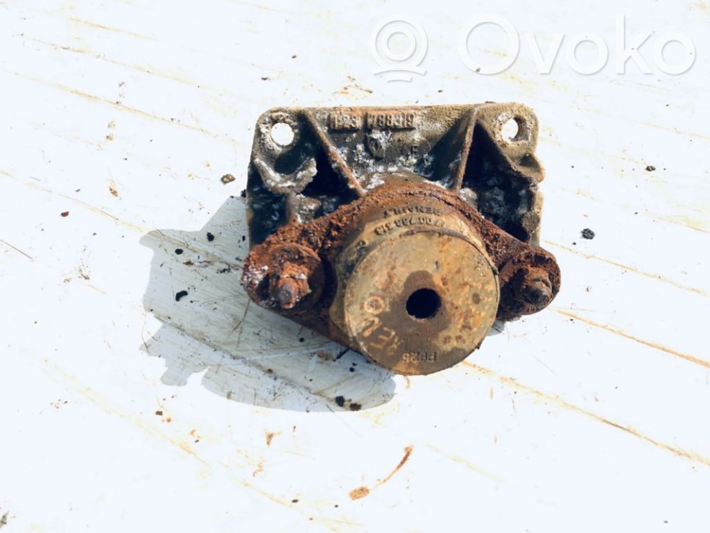 Volvo 440 Supporto di montaggio del motore