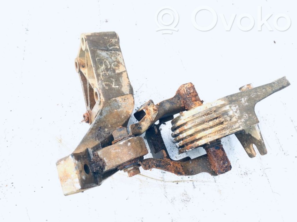 Engine mount bracket   326A56,326A56