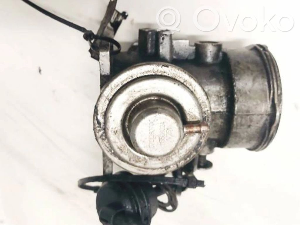 Volkswagen Touareg I Valvola EGR 