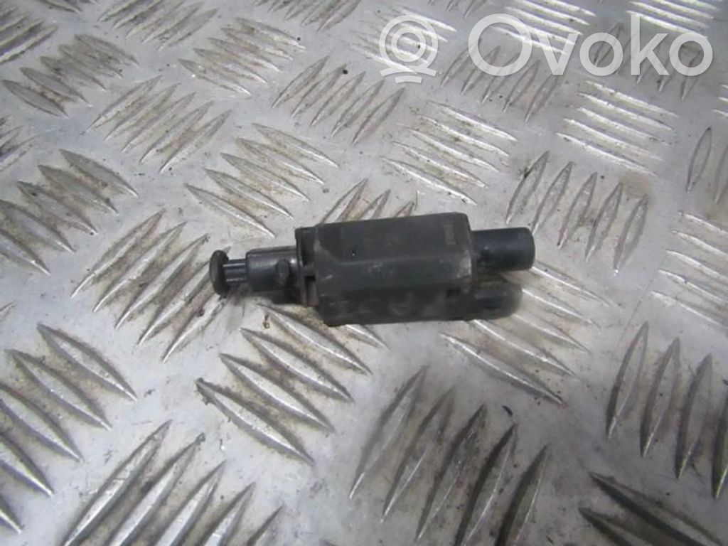 Volkswagen PASSAT B3 Interruttore del pedale del freno