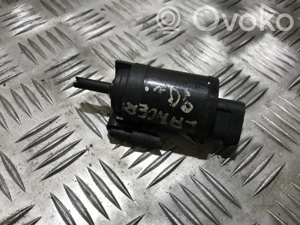 Mazda 626 Windscreen/windshield washer pump 