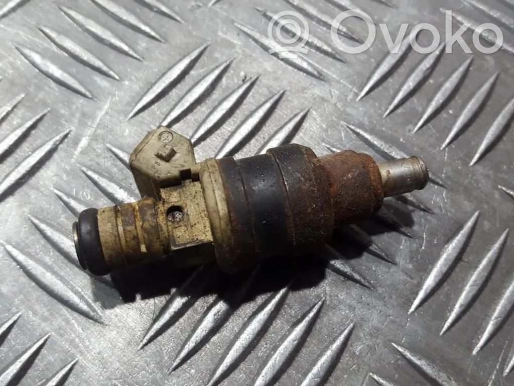 Renault Safrane Inyector de combustible 