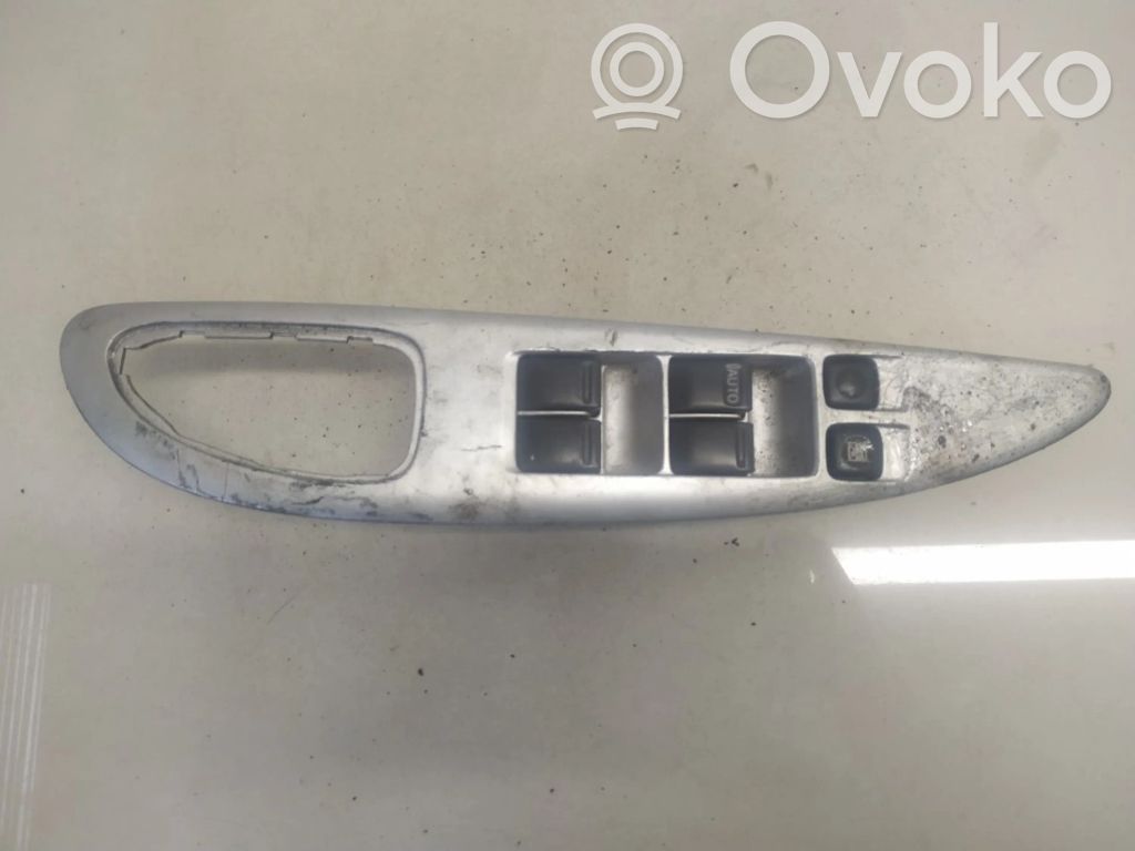 Nissan Primera Interrupteur commade lève-vitre