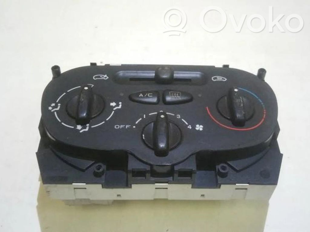 Citroen Xsara Picasso Climate control unit 