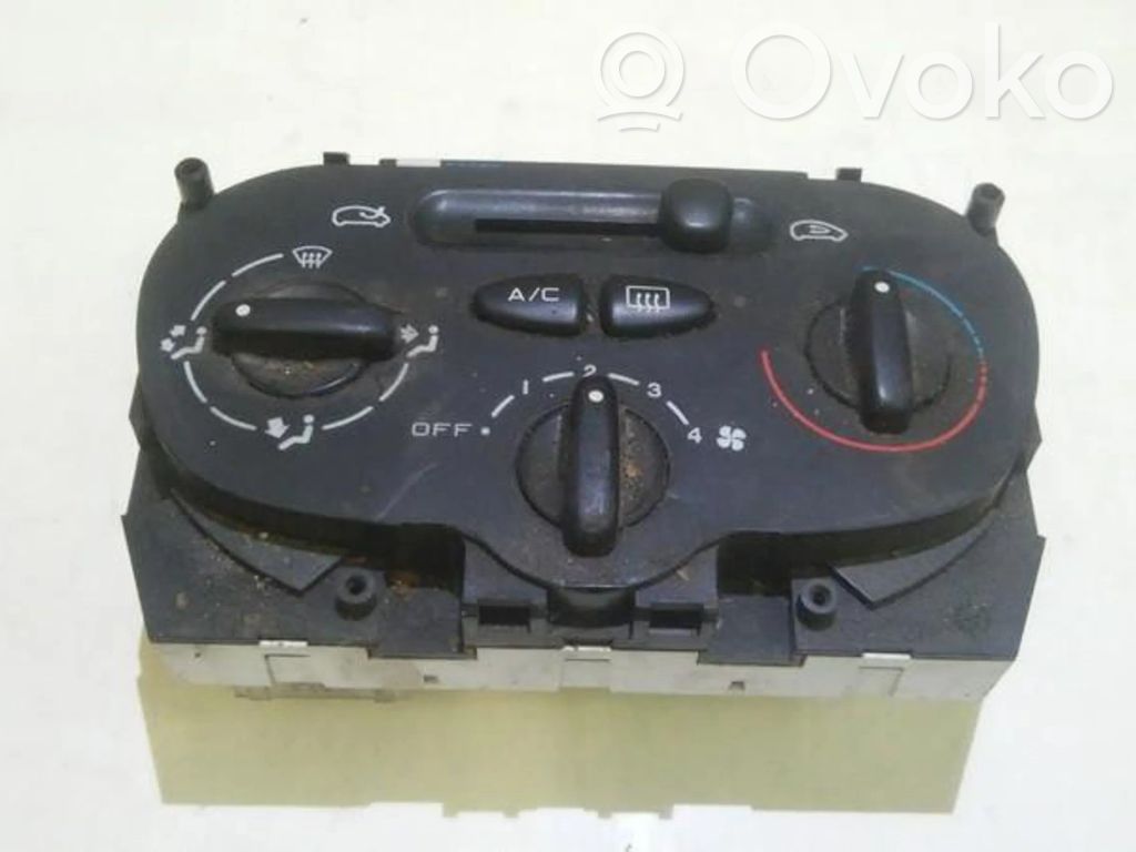 Citroen Xsara Picasso Climate control unit 