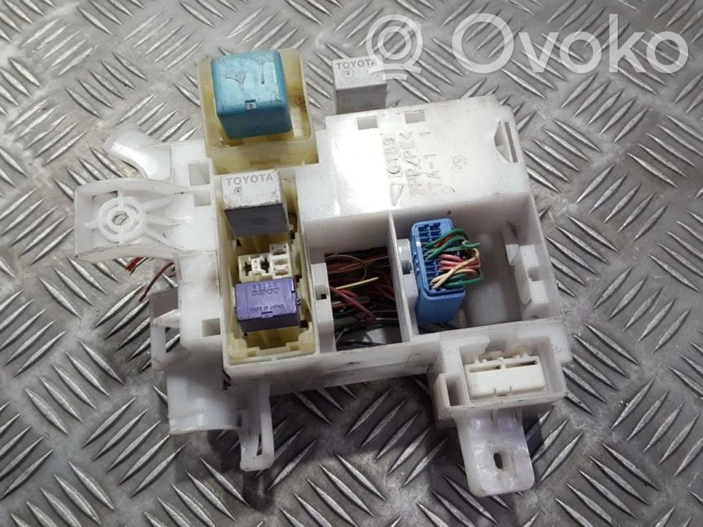 Toyota Corolla E120 E130 Fuse box set 