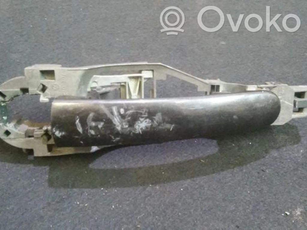 Manecilla externa puerta delantera   3B0837207,3B0837207