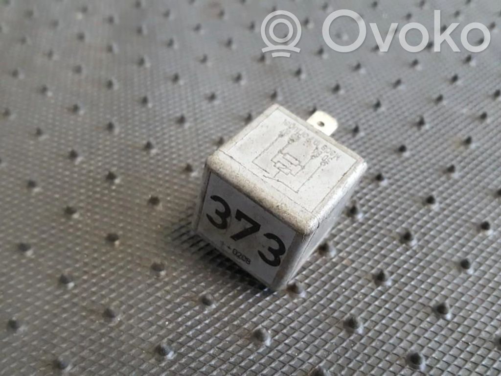 Autres relais   8D0951253A,V23134B52X301,8D0951253A,V23134B52X301,V23134B52X301