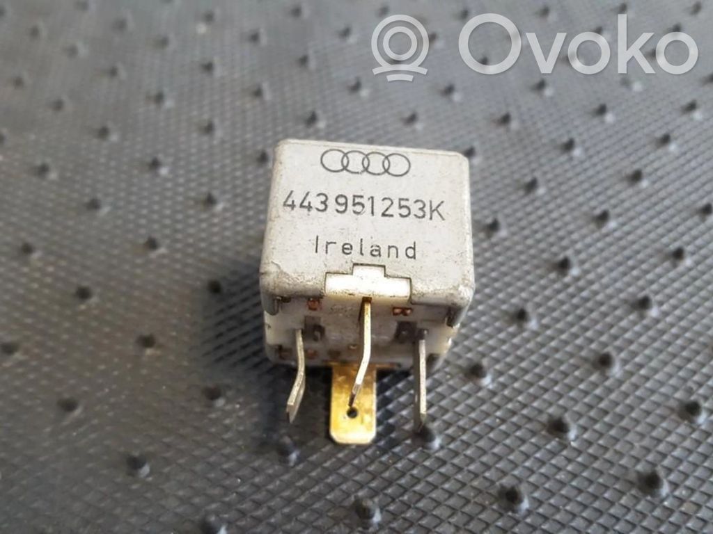 Audi A4 S4 B5 8D Altri relè 