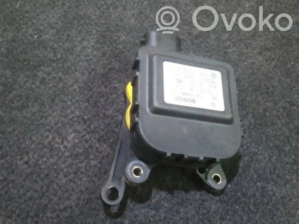 Volkswagen Golf IV Motor/actuator clapetă aer 