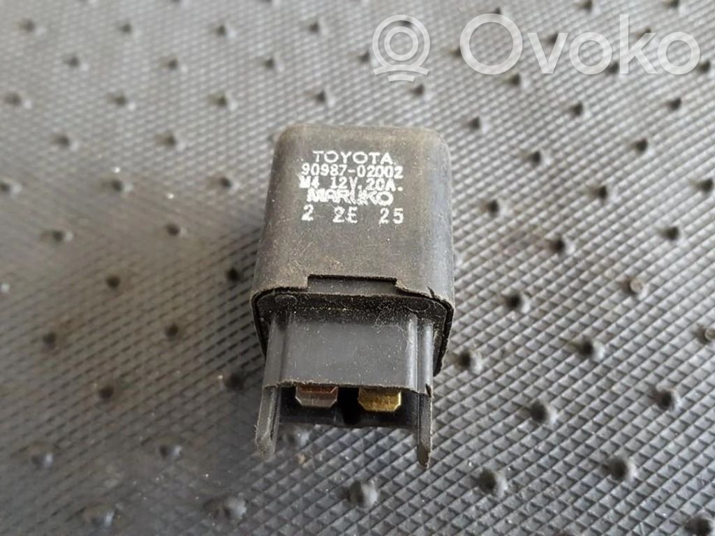 Toyota Corolla E80 Otros relés 