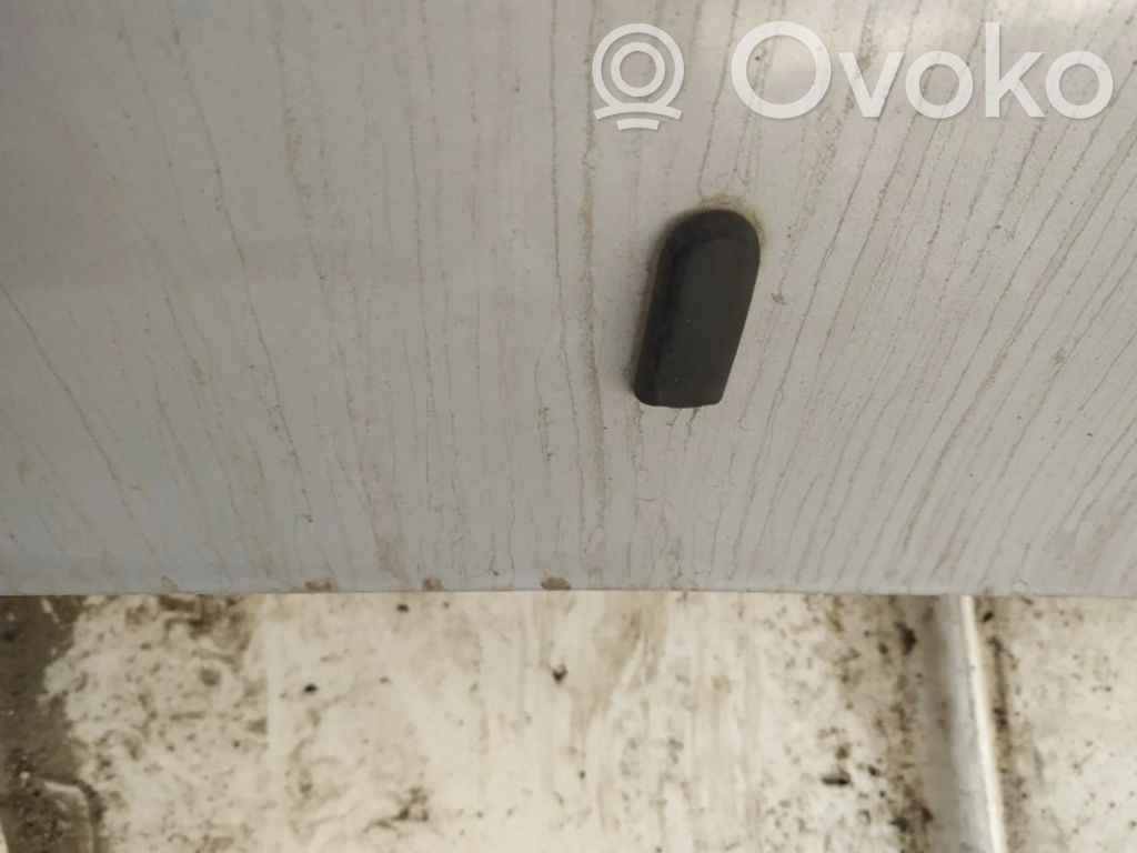Volkswagen PASSAT B4 Windshield washer spray nozzle 