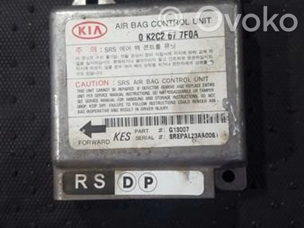 KIA Carens I Airbag control unit/module 
