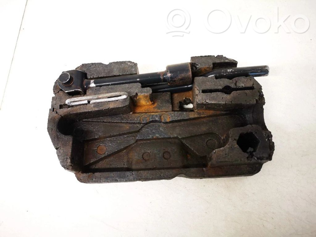 Llave de tuercas de rueda   7700842012,7700842012