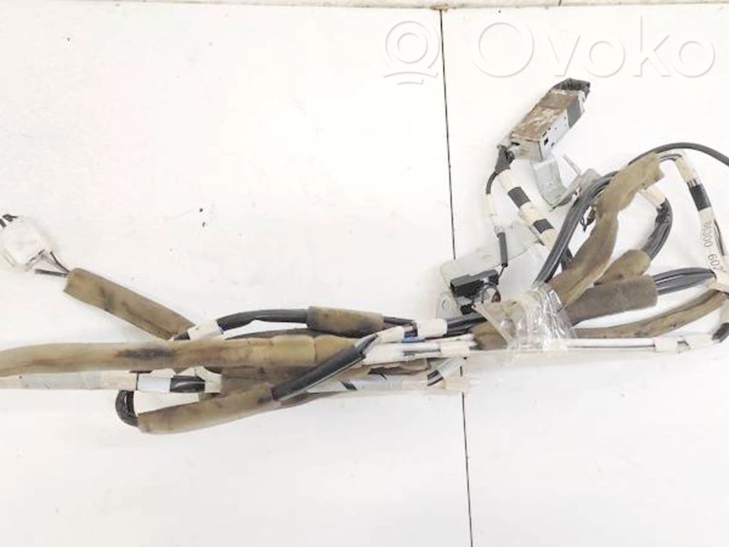 Toyota Land Cruiser (J100) Module unité de contrôle d'antenne
