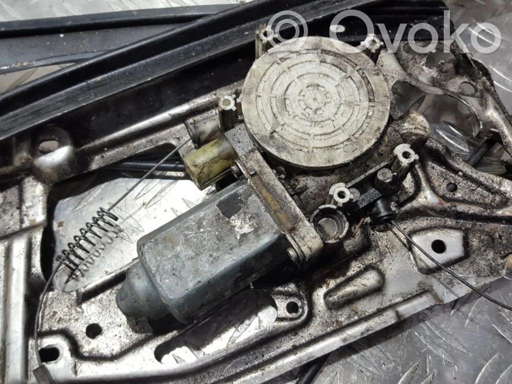 BMW 5 E39 Asa reguladora de la puerta trasera 