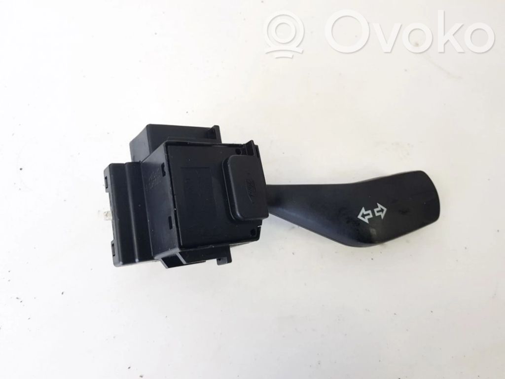 Leva indicatori   4M5T13335AU,17D940B,06MAR23ABR1,17D940B,4M5T13335AU