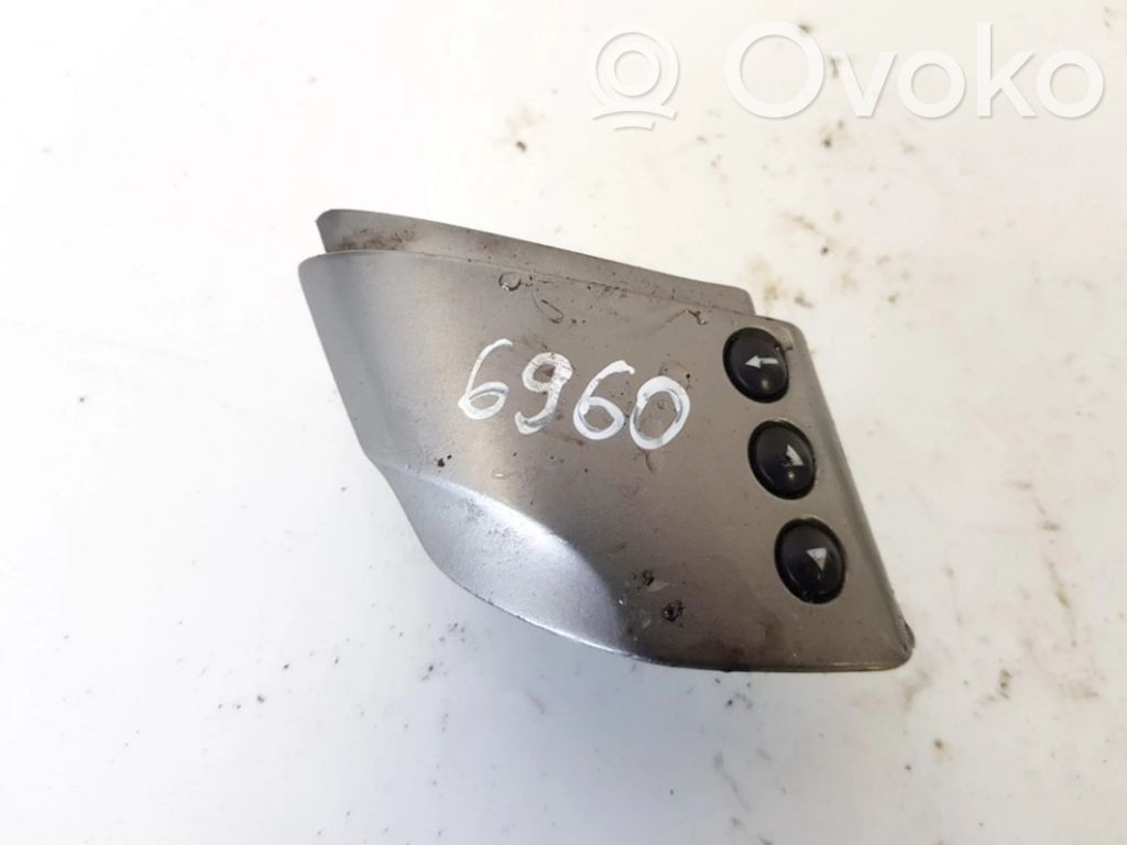 Opel Vectra C Butoane/comutatoare pe volan 