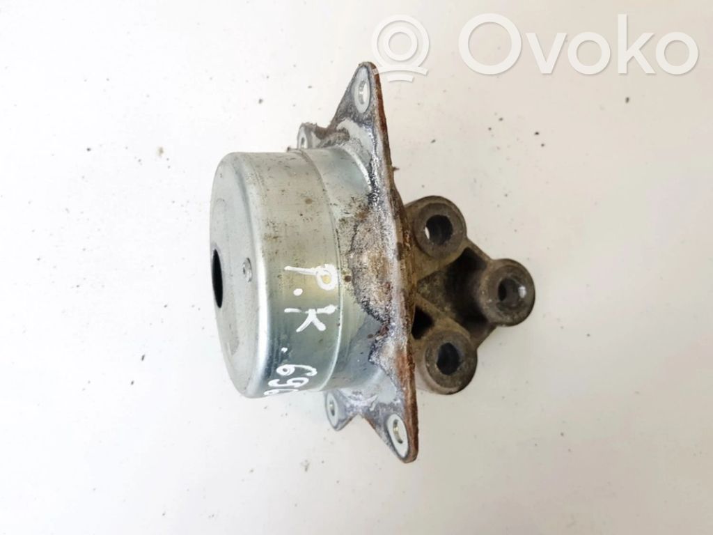 Soporte de montaje del motor   V046401902,21041766,21041766,V046401902