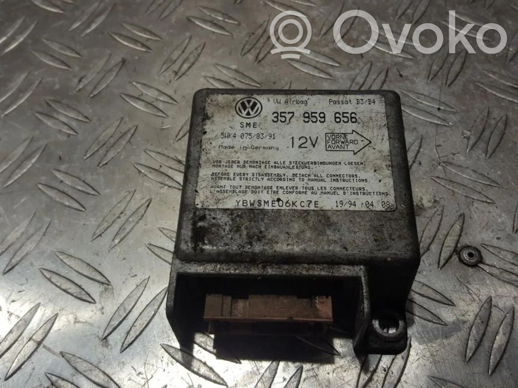 Volkswagen PASSAT B4 Centralina/modulo airbag 