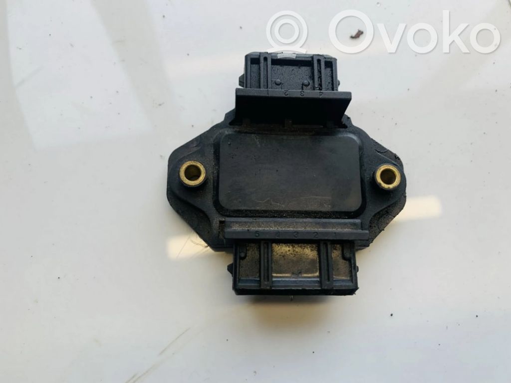 Audi A4 S4 B5 8D Wzmacniacz / Moduł zapłonu 