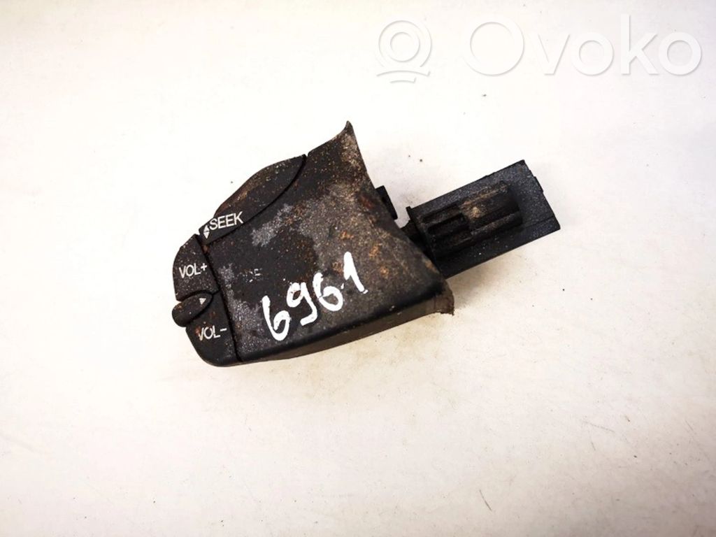 Interrupteur / bouton multifonctionnel   98AB14K147AB,98AB14K147AB