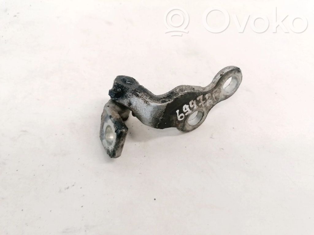 Ford Focus Front door upper hinge 