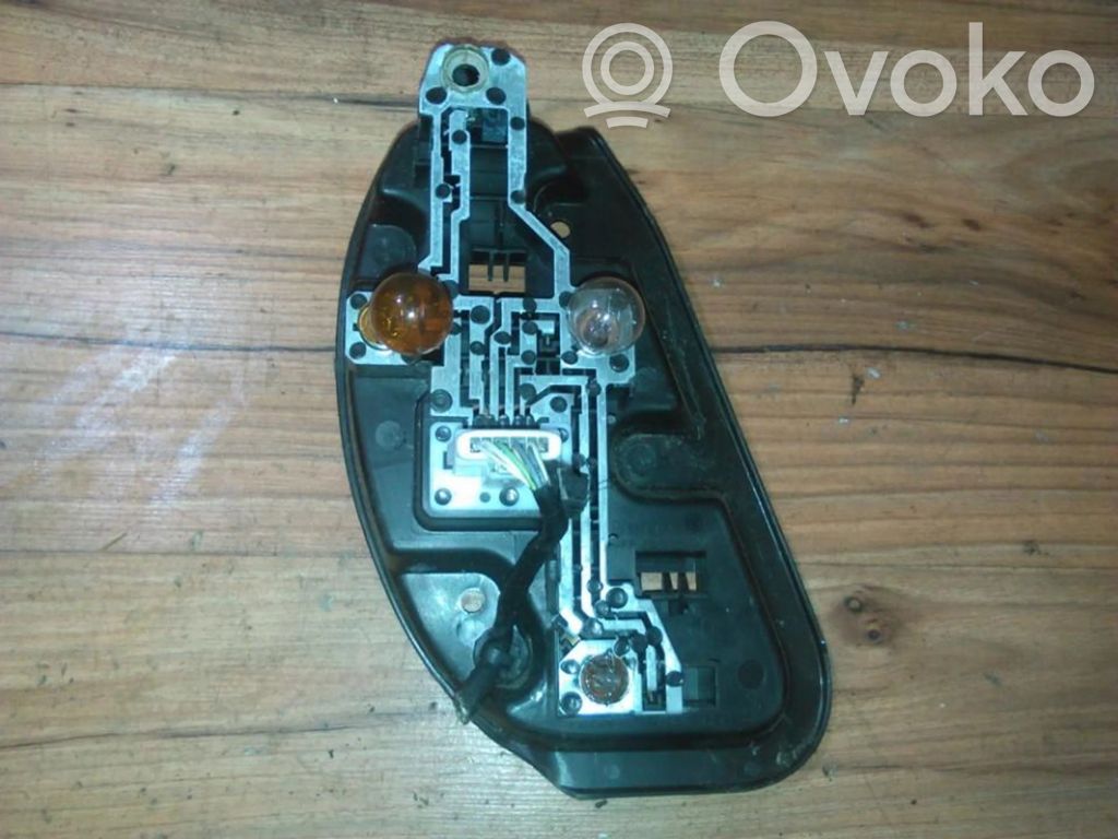 Citroen C5 Porte ampoule de feu arrière