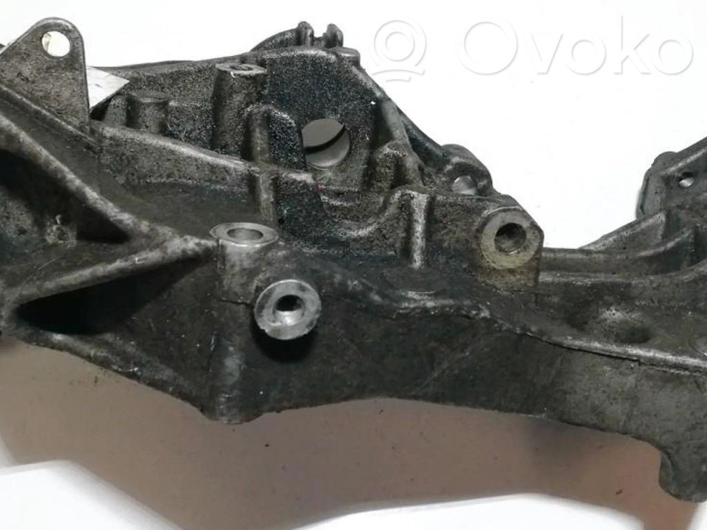 Audi A4 S4 B5 8D Suport motor 