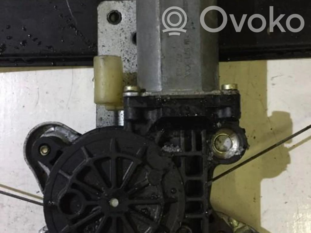 Volvo V70 Motorino alzacristalli della portiera posteriore