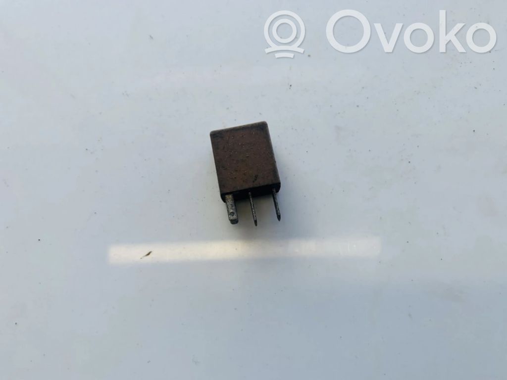 Otros relés   85GG14N089CA,V23073A1061X001,85GG14N089CA,V23073A1061X001
