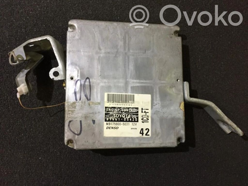 Toyota Avensis T220 Centralina/modulo del motore 