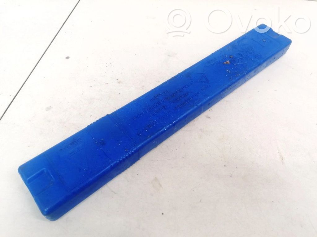 Triunghi semnalizare   1095457,1095457